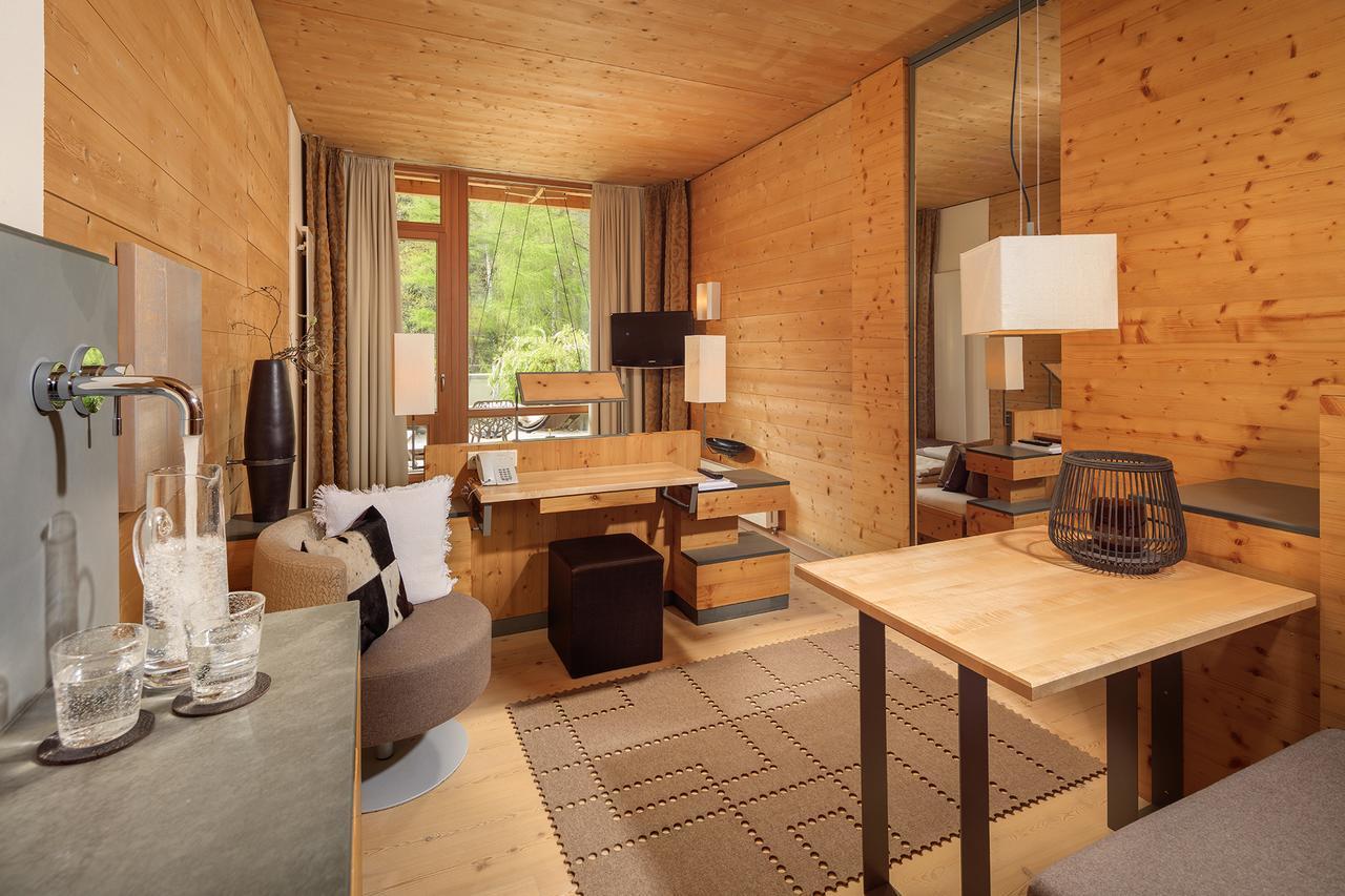 Naturhotel Waldklause Längenfeld Zimmer foto